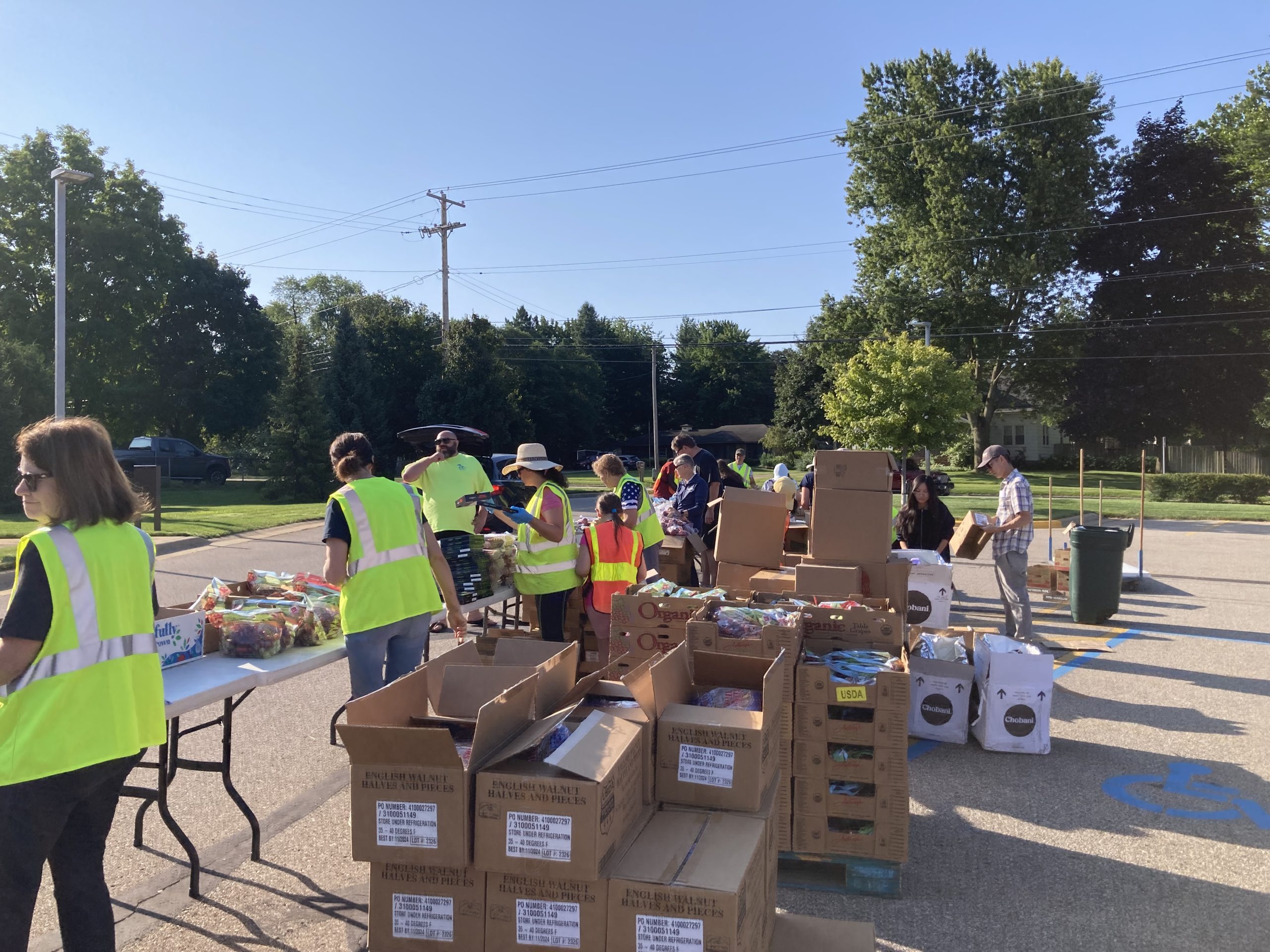 Free Mobile Food Pantry